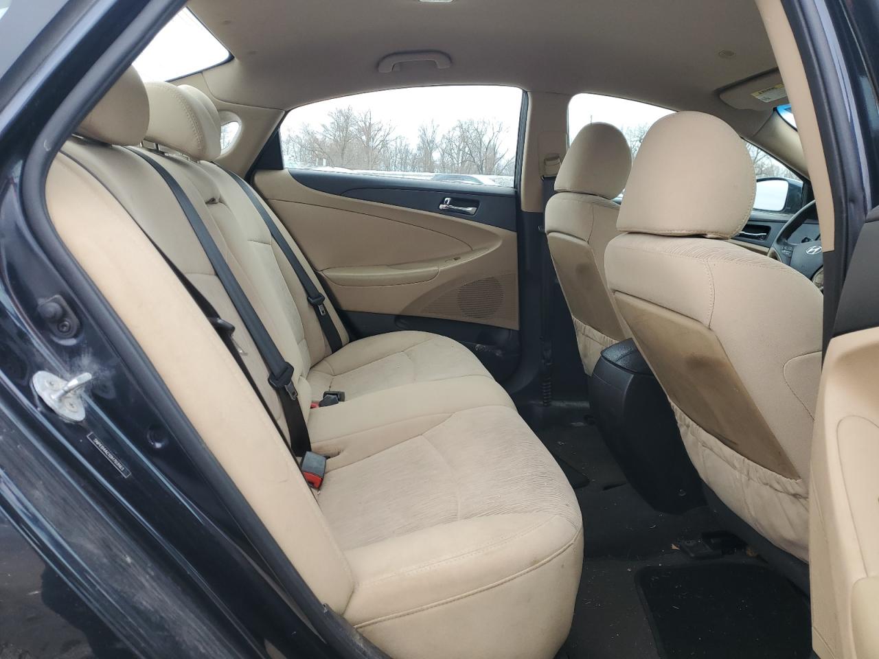 2013 Hyundai Sonata - Image 11