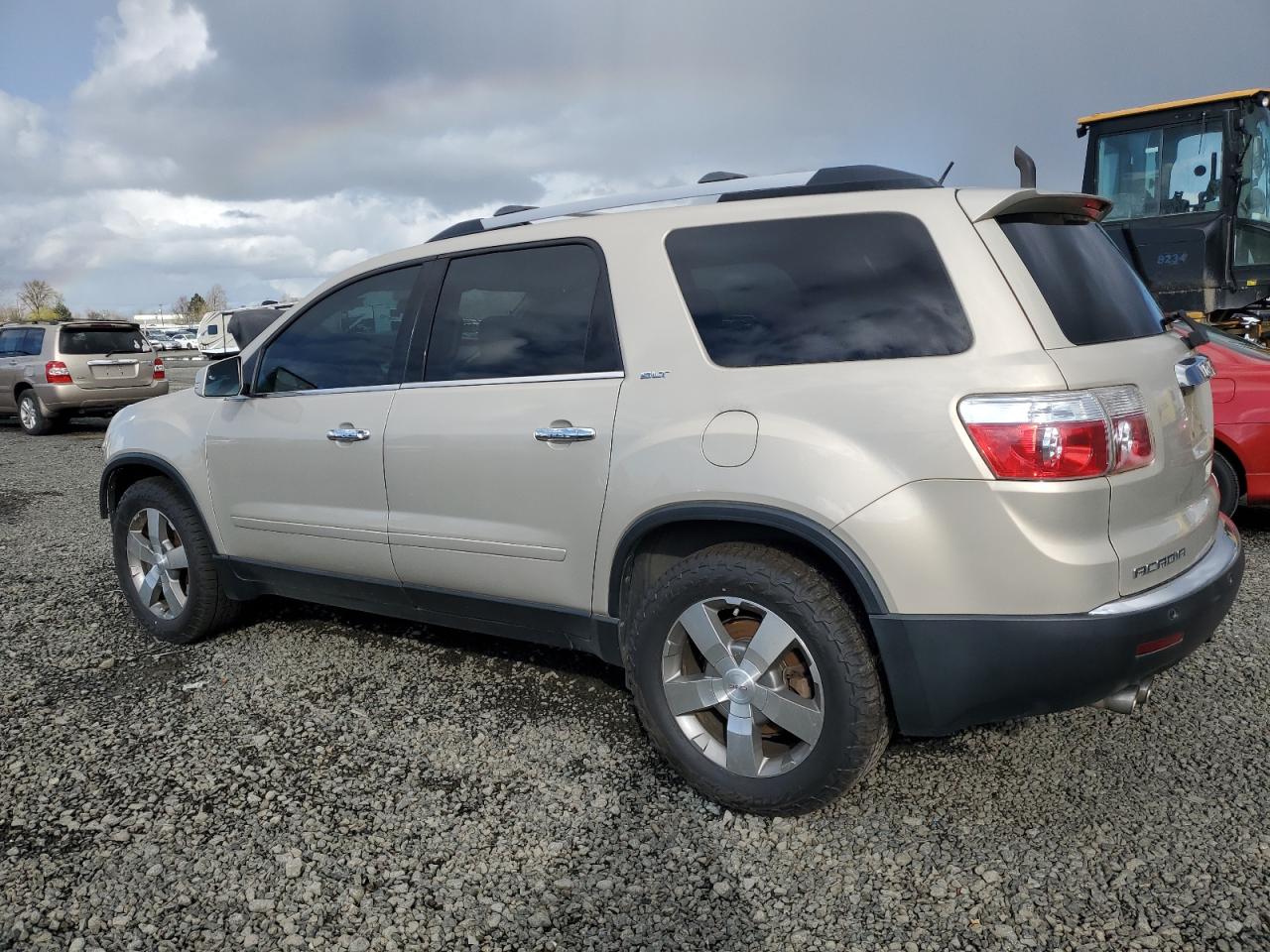 2012 GMC Acadia - Image 2