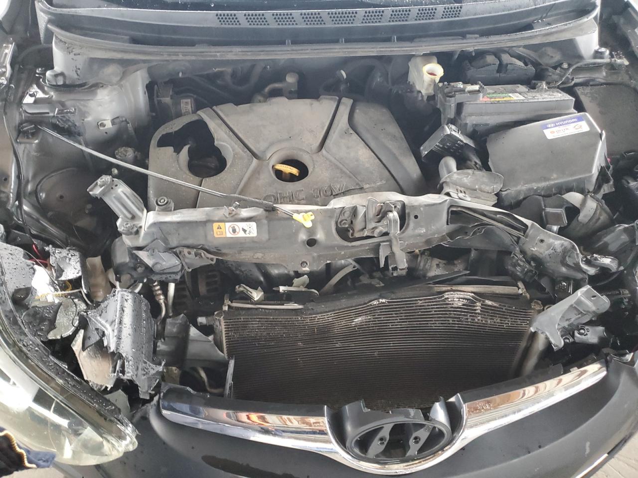 2014 Hyundai Elantra - Image 11