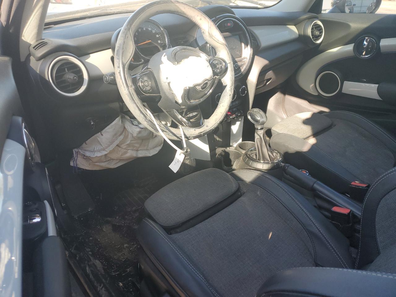 2015 MINI Cooper - Image 8