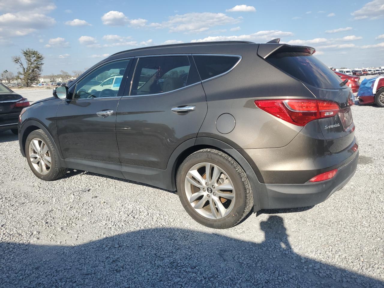 2014 Hyundai Santa Fe - Image 2