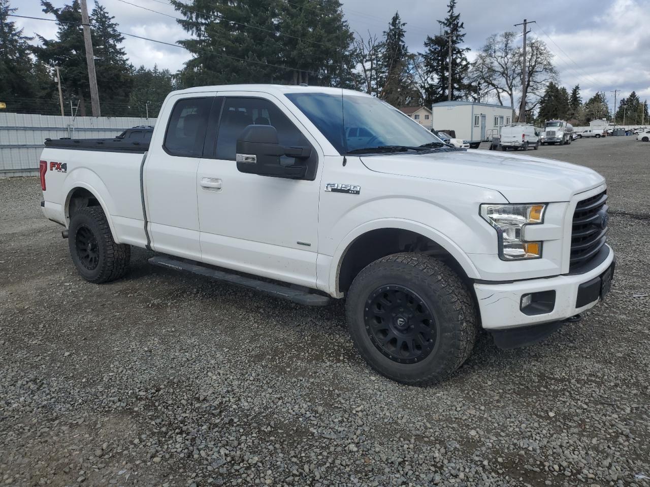 2015 Ford F-150 - Image 4