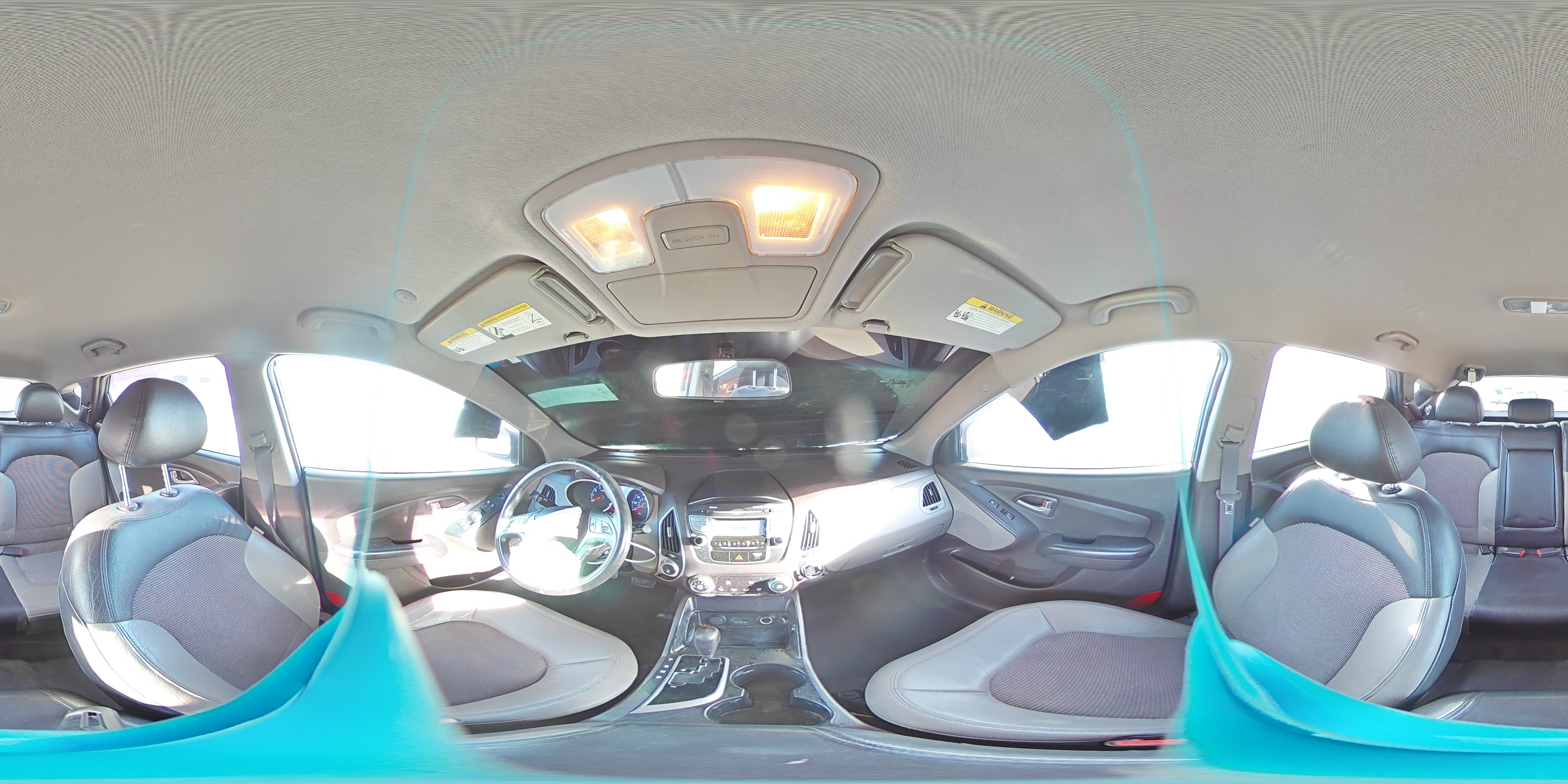 2010 Hyundai Tucson - Image 14