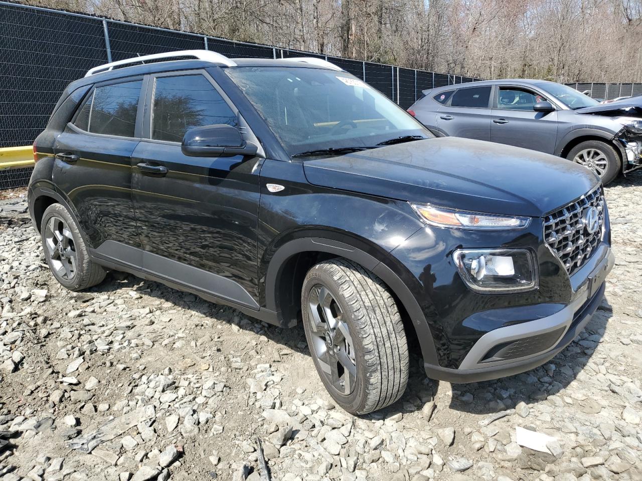 2024 Hyundai Venue - Image 4