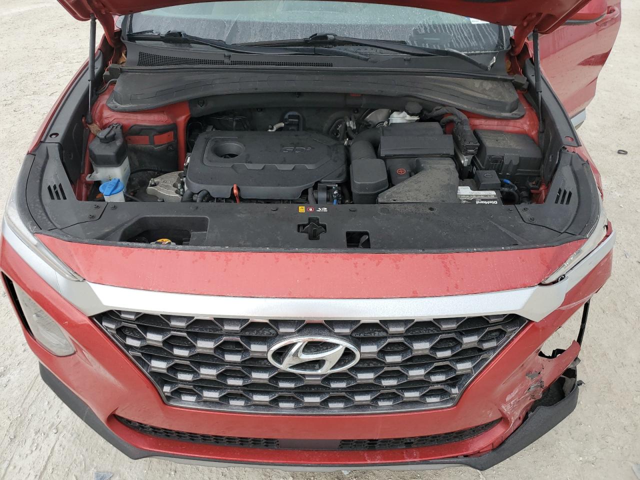 2019 Hyundai Santa Fe - Image 12