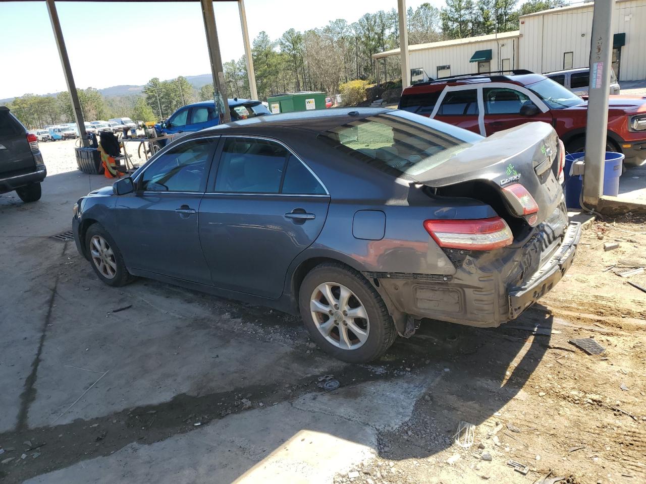 2011 Toyota Camry - Image 2