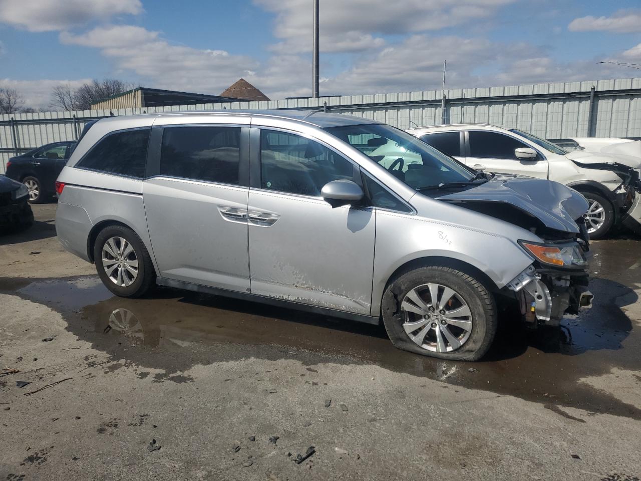2015 Honda Odyssey - Image 4