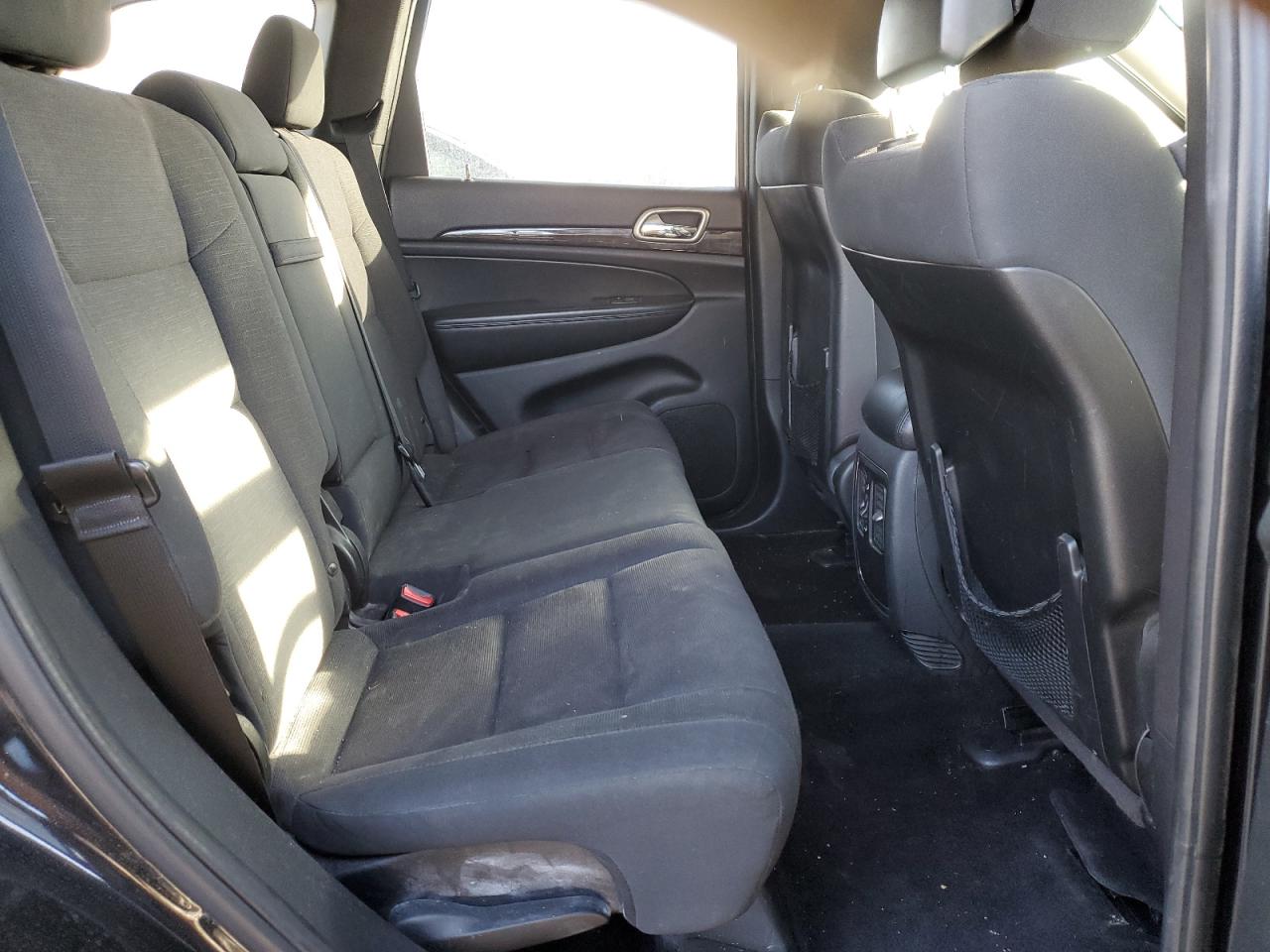 2012 Jeep Grand Cherokee - Image 11