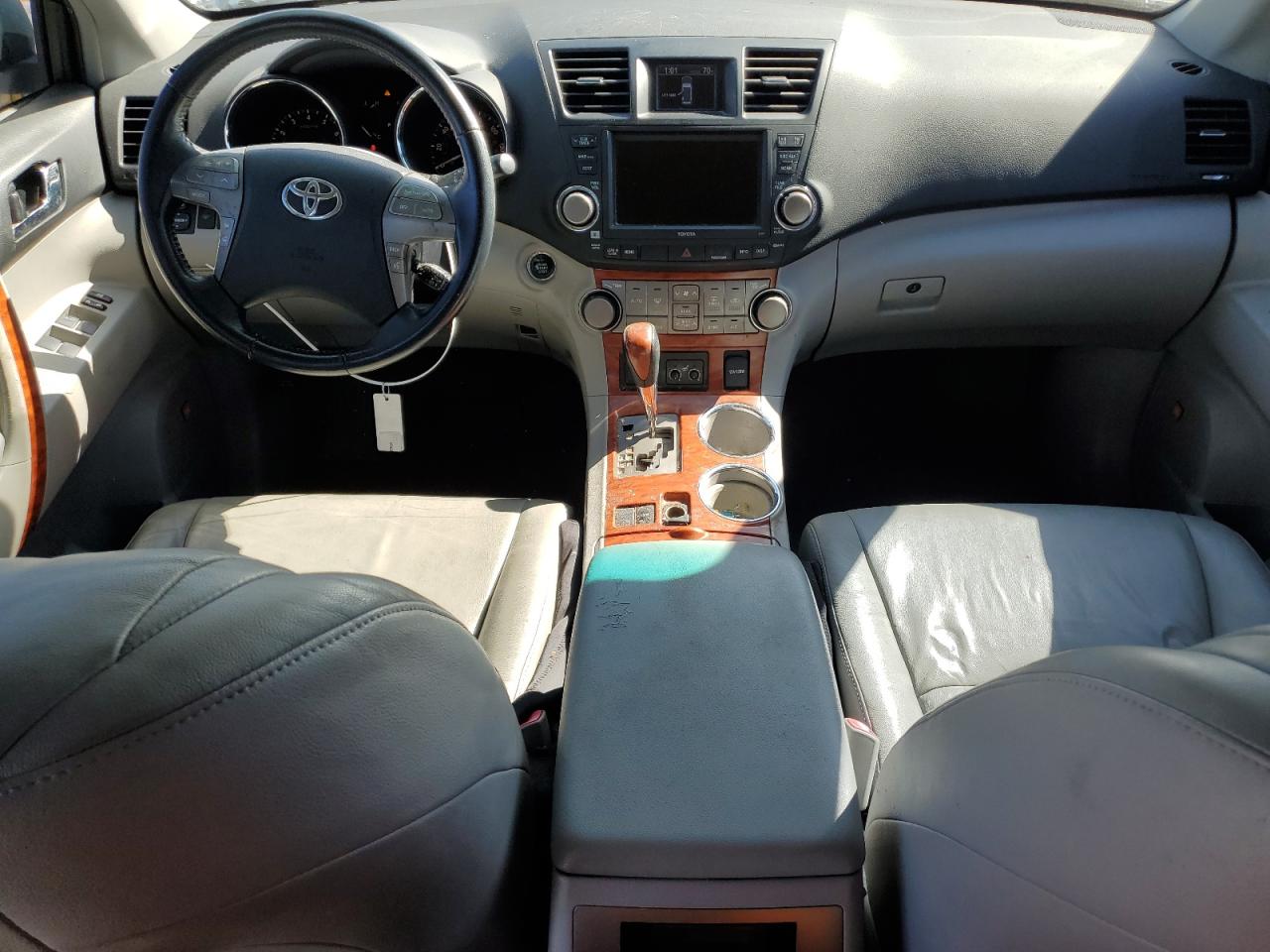 2009 Toyota Highlander - Image 8