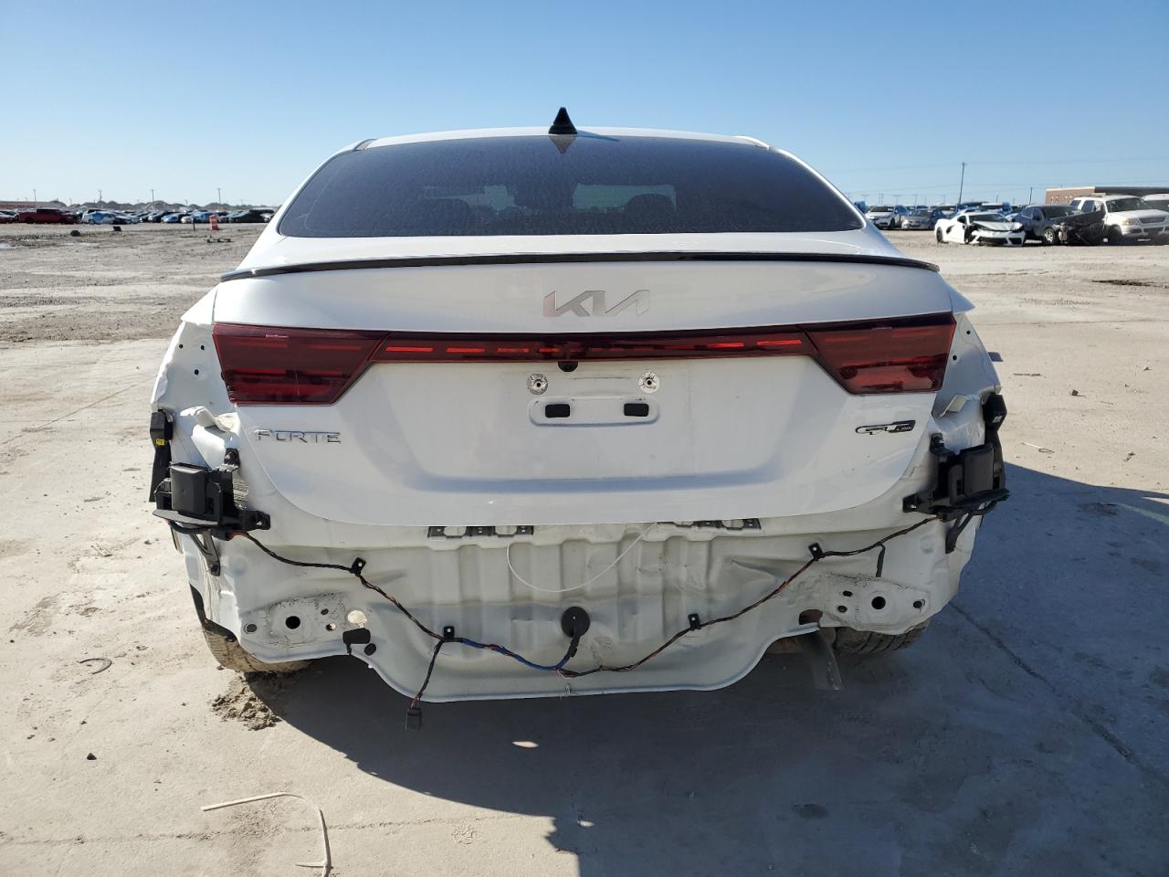 2023 Kia Forte - Image 6