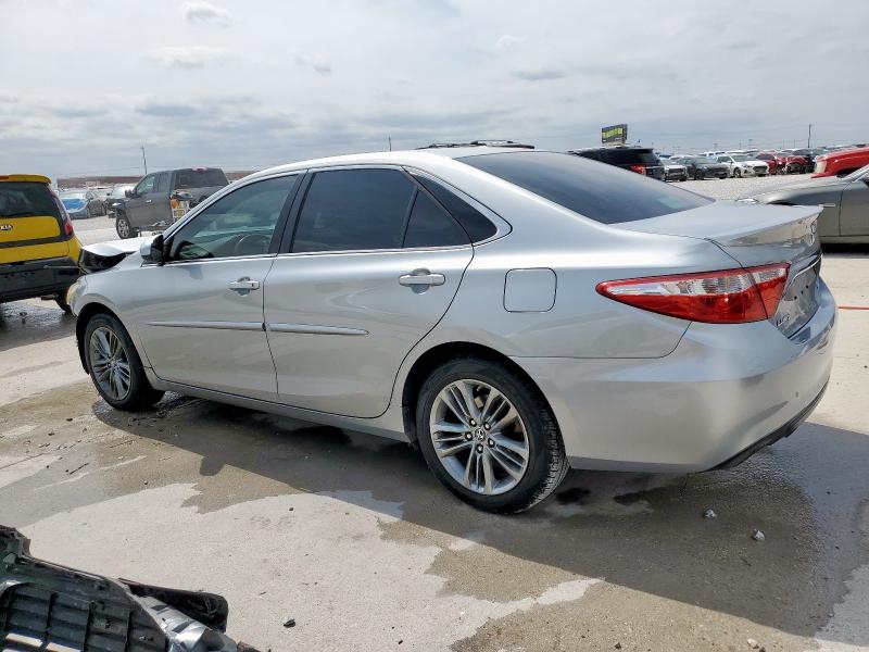  TOYOTA CAMRY 2015 Srebrny