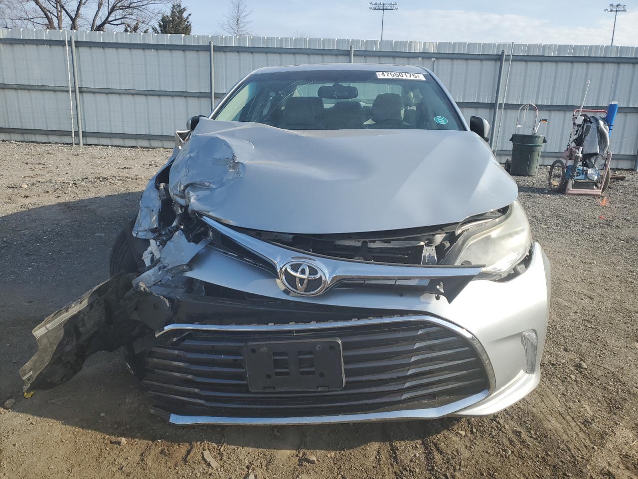 2016 Toyota Avalon - Image 5