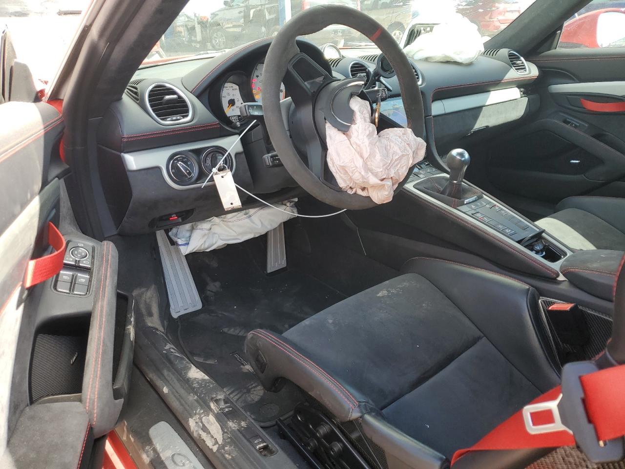 2020 Porsche Cayman - Image 8