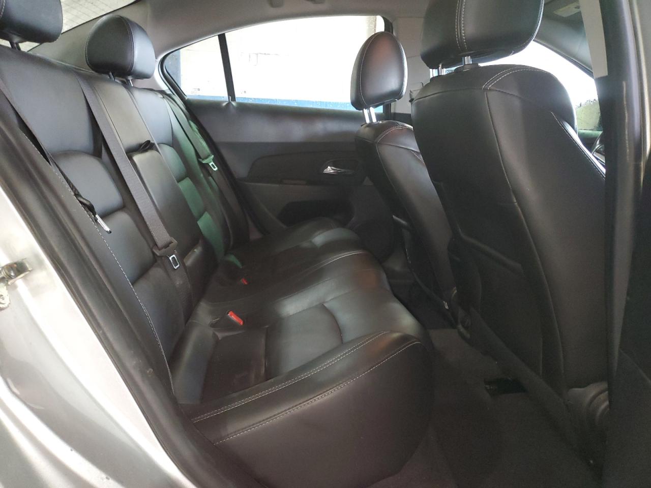 2015 Chevrolet Cruze - Image 10