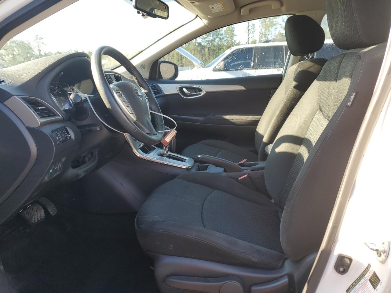 2014 Nissan Sentra - Image 7