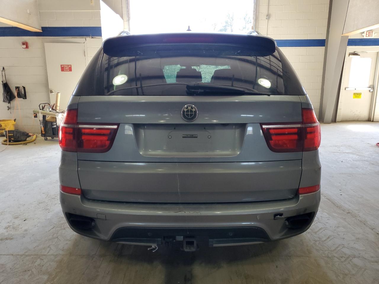 2011 BMW X5 - Image 6