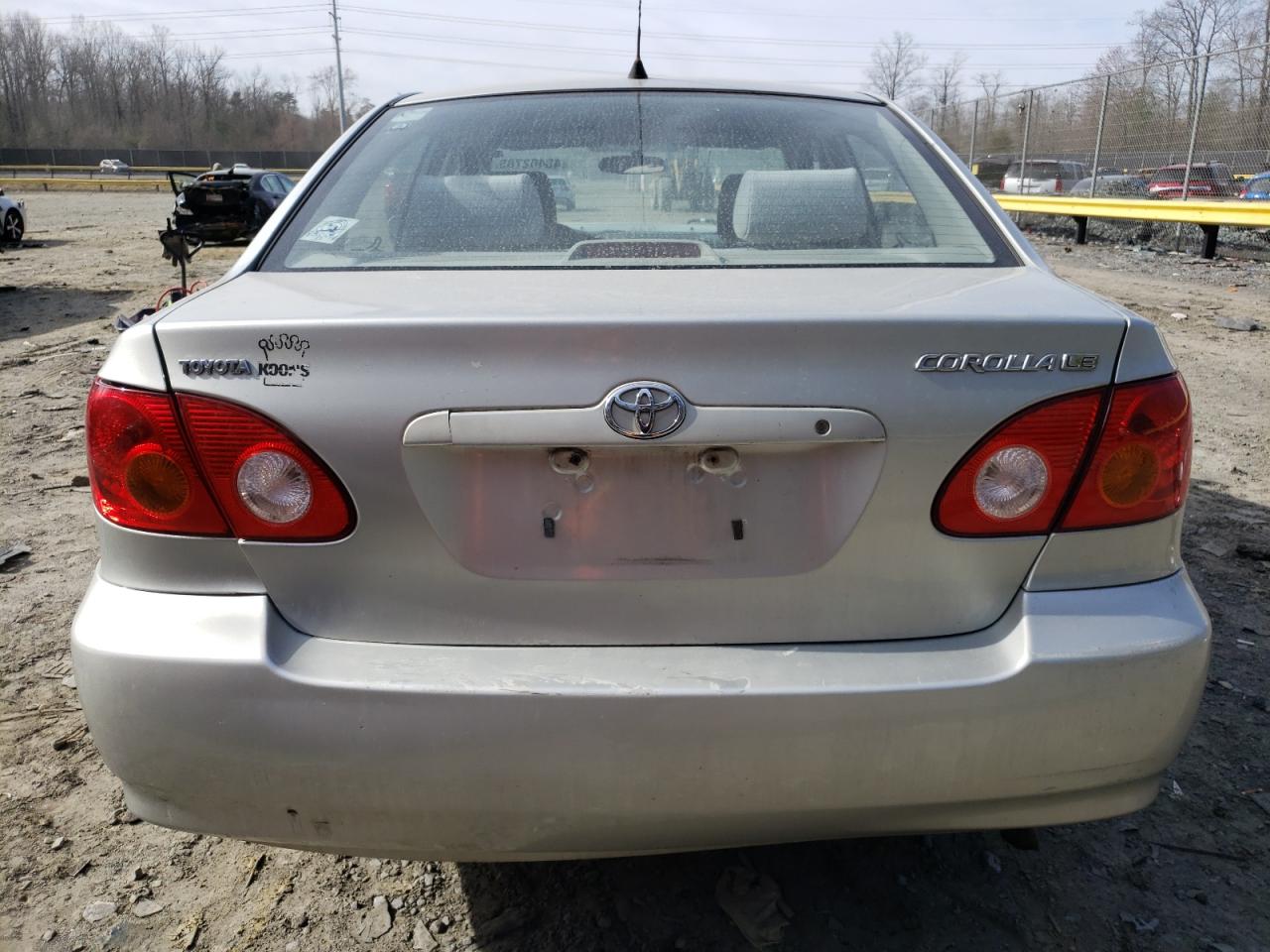 2004 Toyota Corolla - Image 6