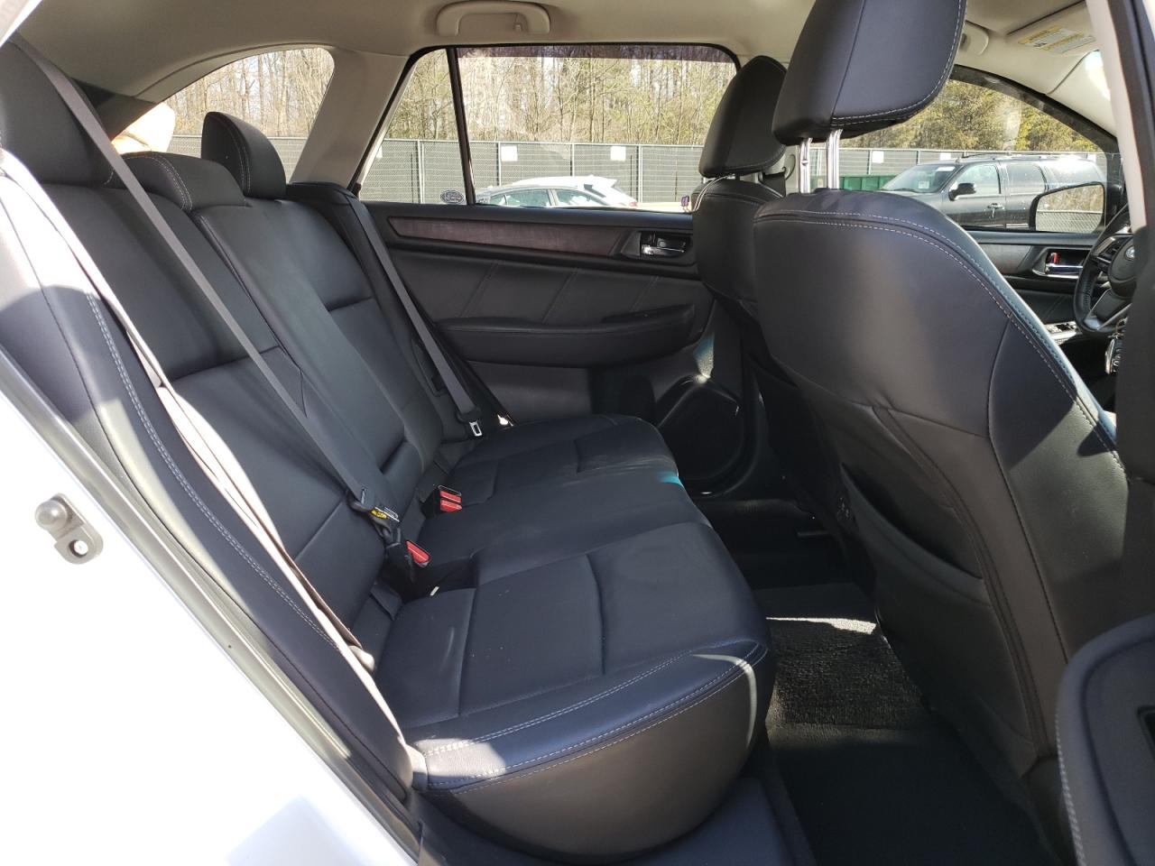 2019 Subaru Outback - Image 11