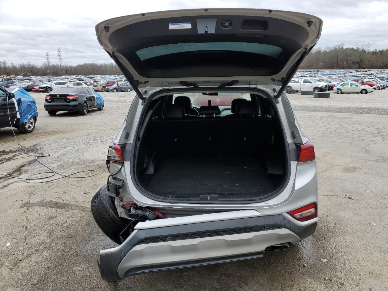 2020 Hyundai Santa Fe - Image 6
