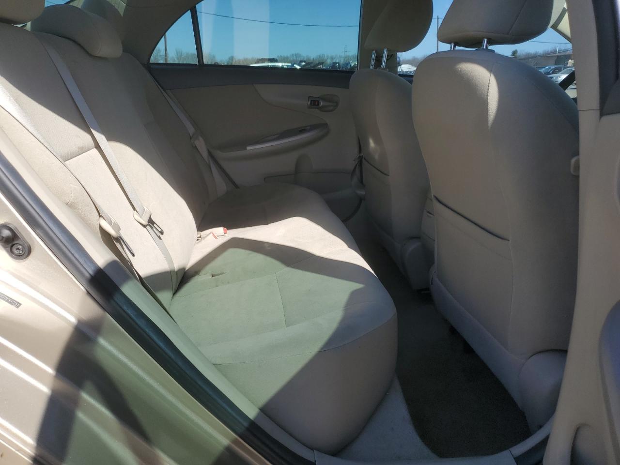 2010 Toyota Corolla - Image 10