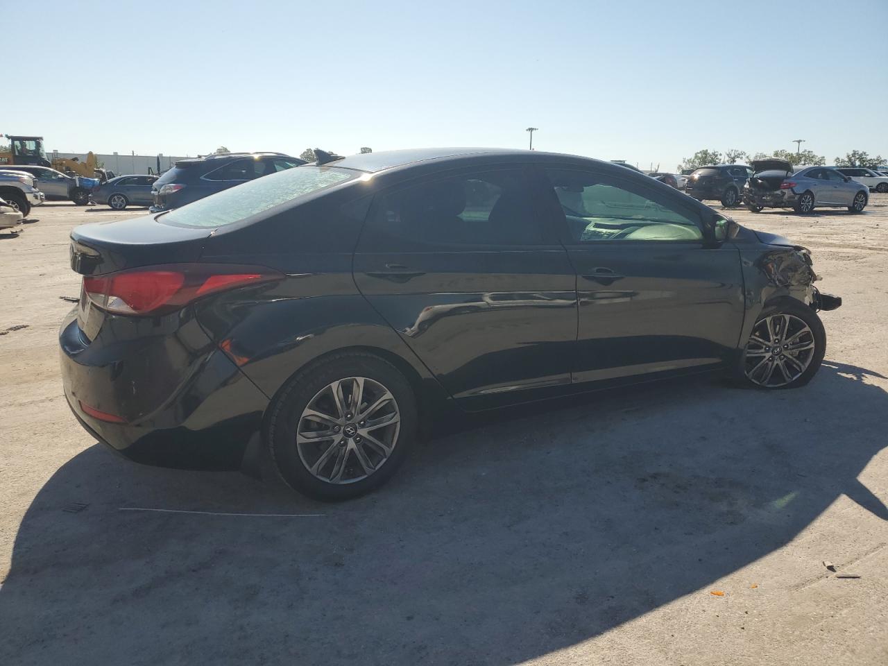 2016 Hyundai Elantra - Image 3
