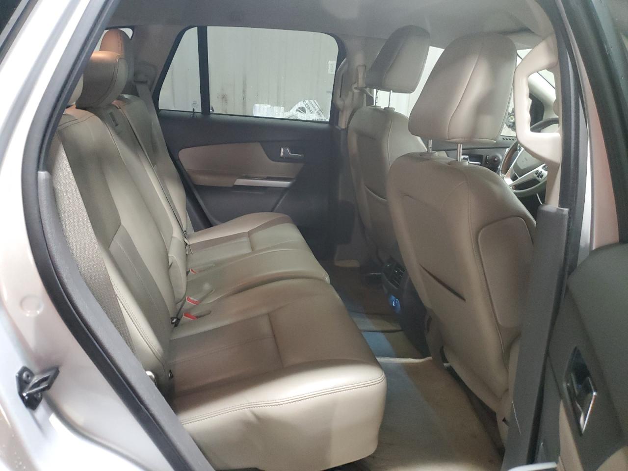 2011 Ford Edge - Image 10