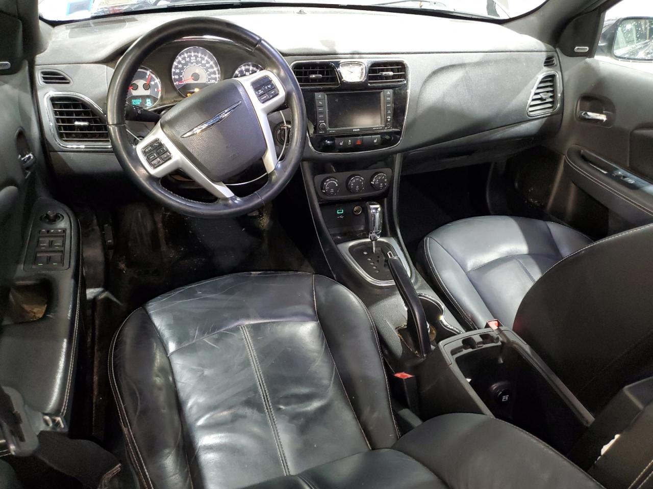 2014 Chrysler 200 - Image 8