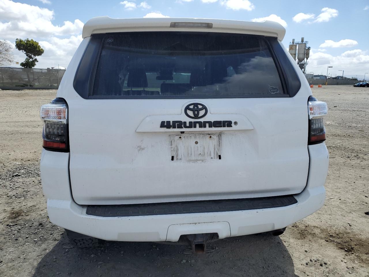 2015 Toyota 4Runner Sr5 VIN: JTEBU5JR6F5269795 Lot: 50938735