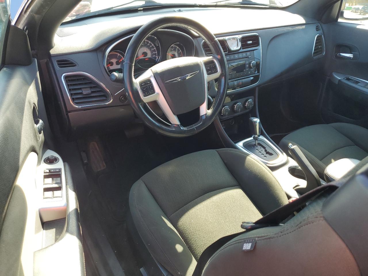 2011 Chrysler 200 - Image 8