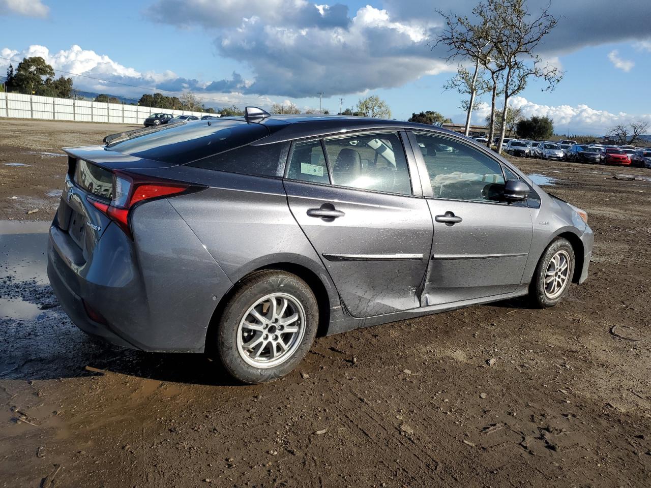 2020 Toyota Prius - Image 3