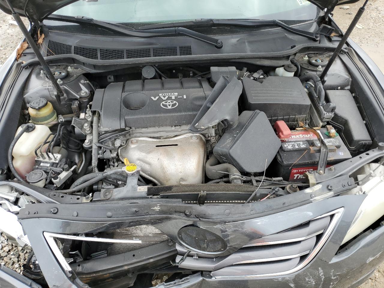 2010 Toyota Camry - Image 11