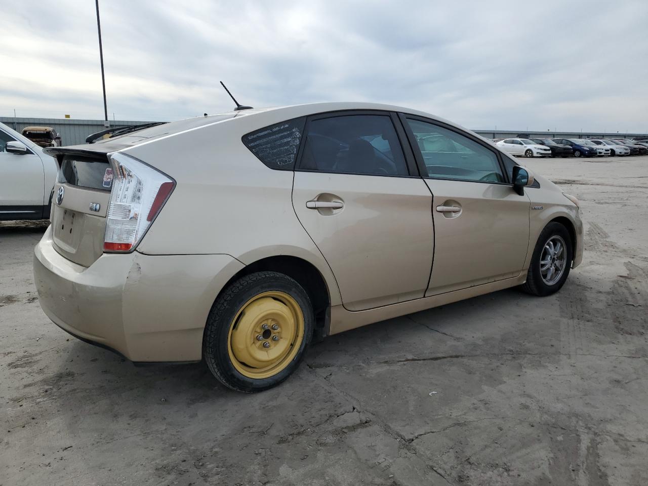 2010 Toyota Prius - Image 3