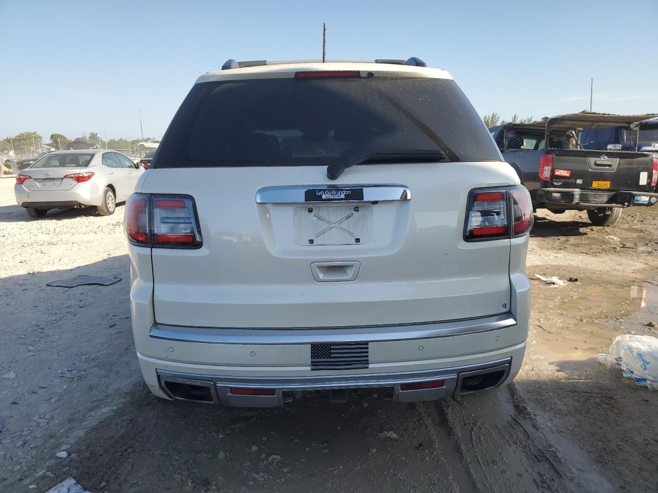 2014 GMC Acadia - Image 6