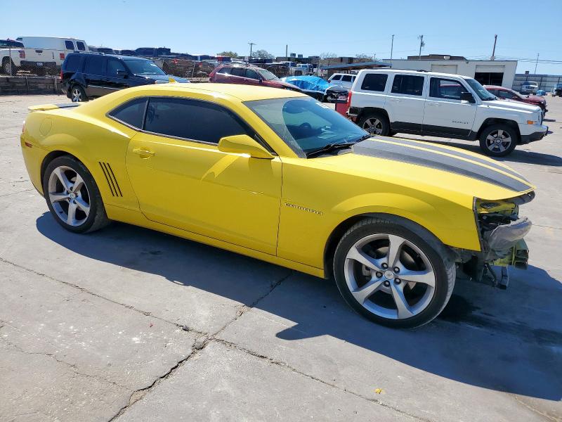  CHEVROLET CAMARO 2015 Желтый
