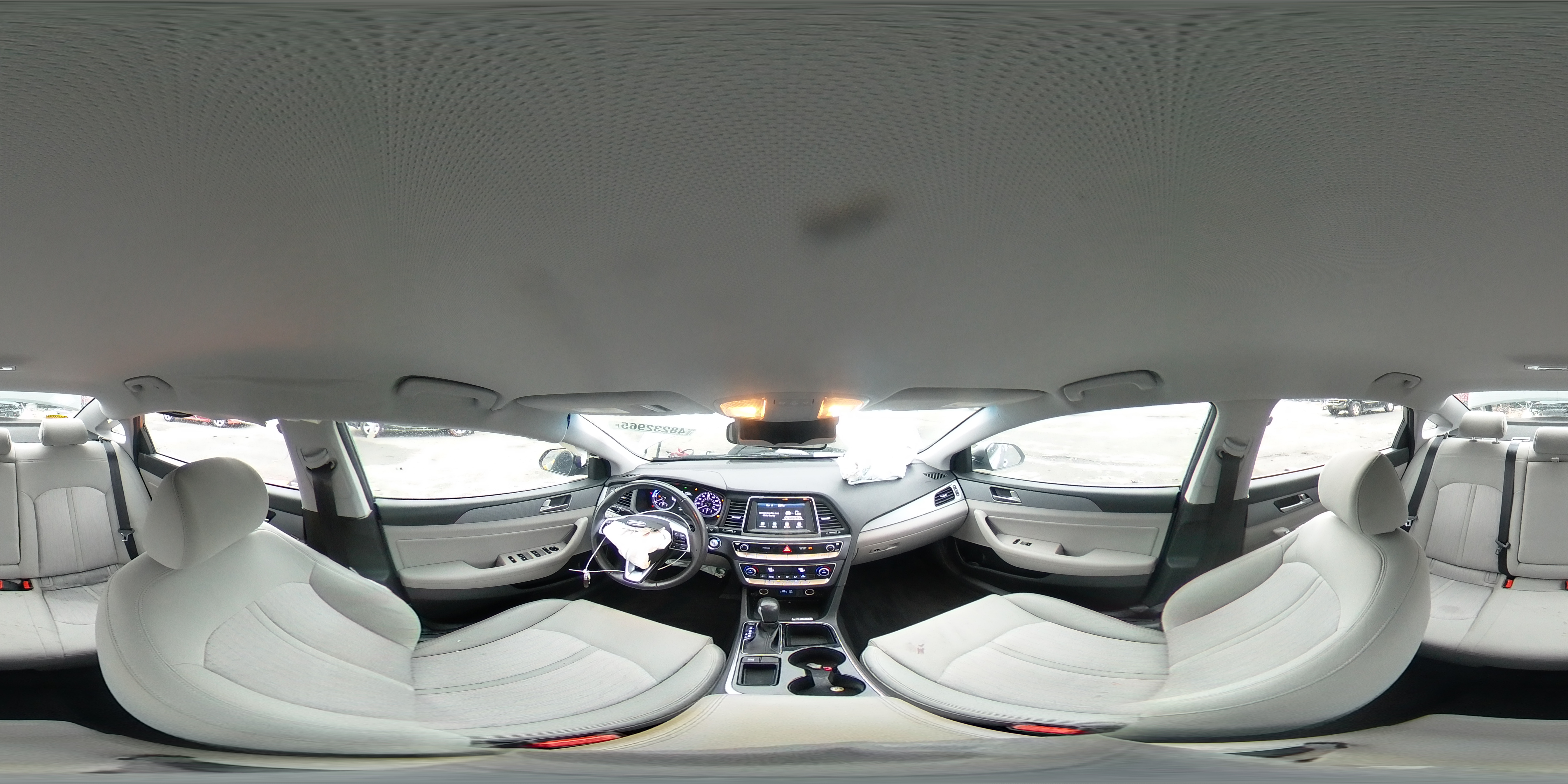 2018 Hyundai Sonata - Image 13