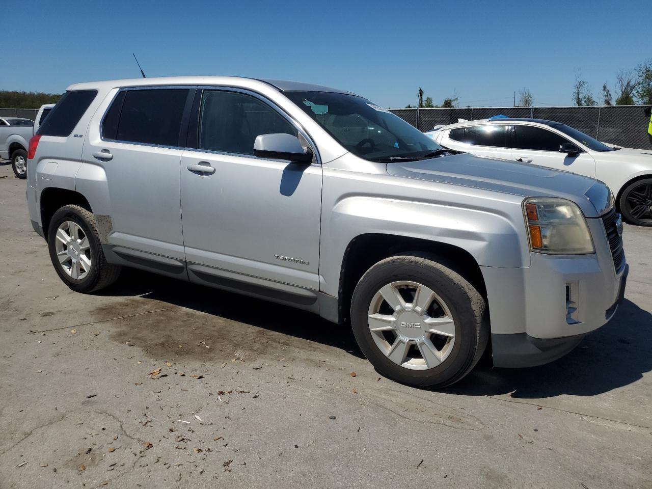 2011 GMC Terrain - Image 4