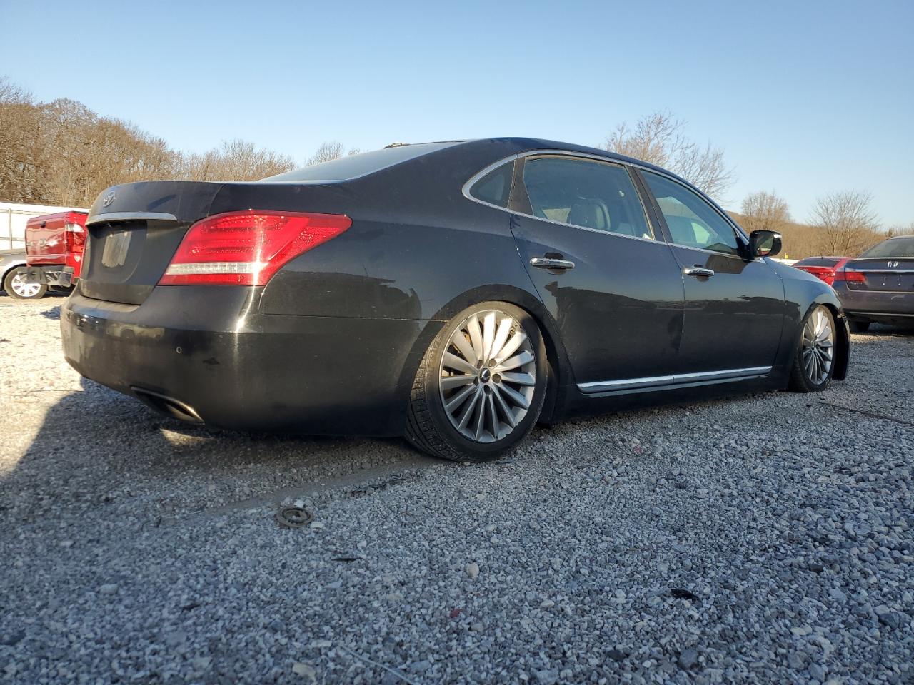 2016 Hyundai Equus - Image 3