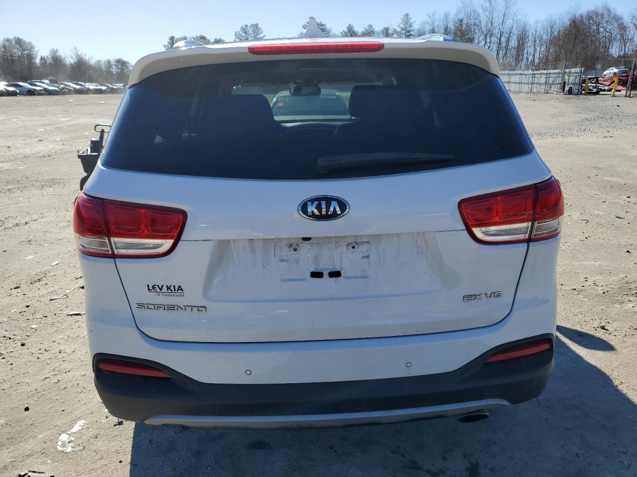 2016 Kia Sorento - Image 6