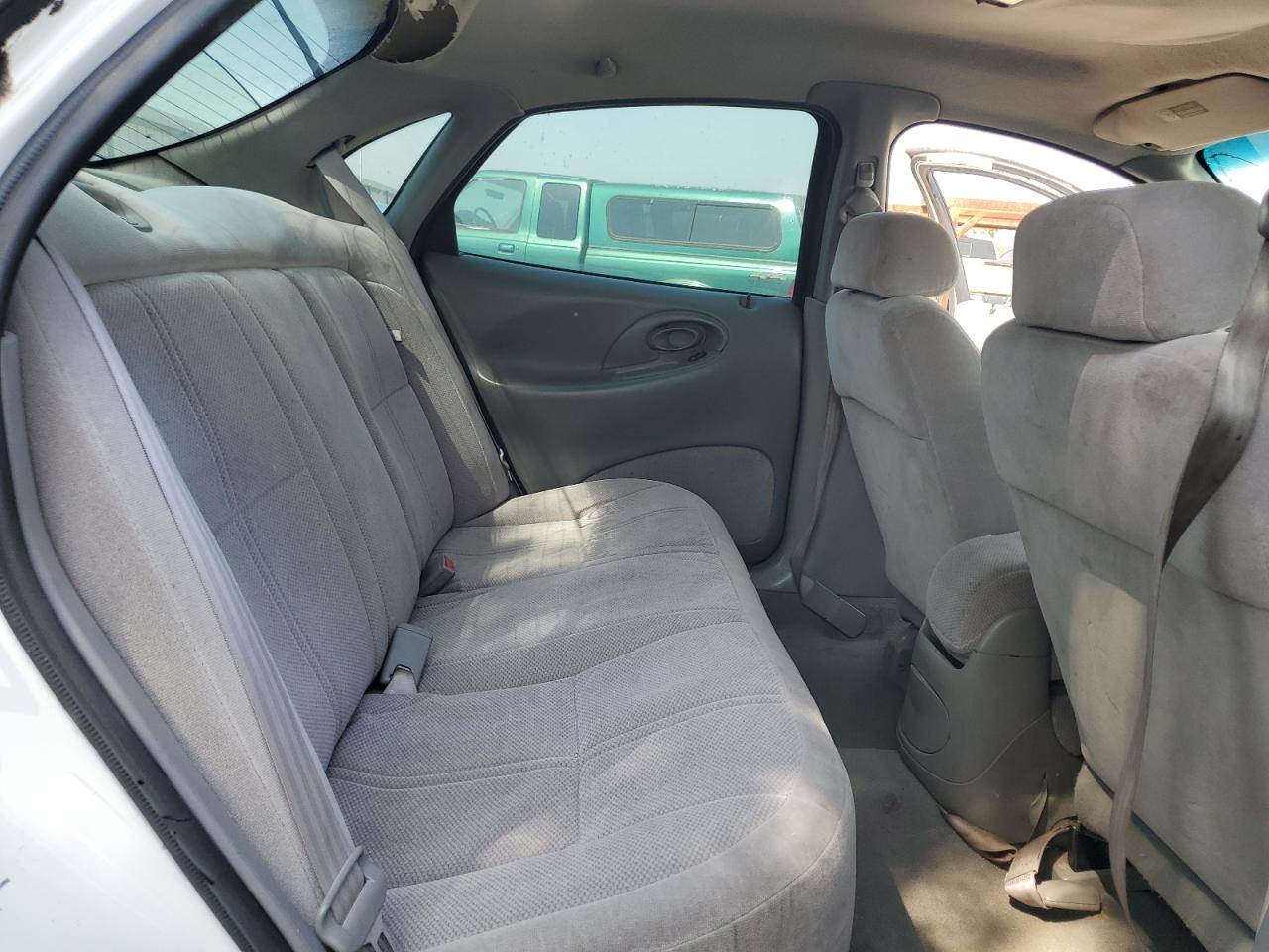 1998 Ford Taurus - Image 10