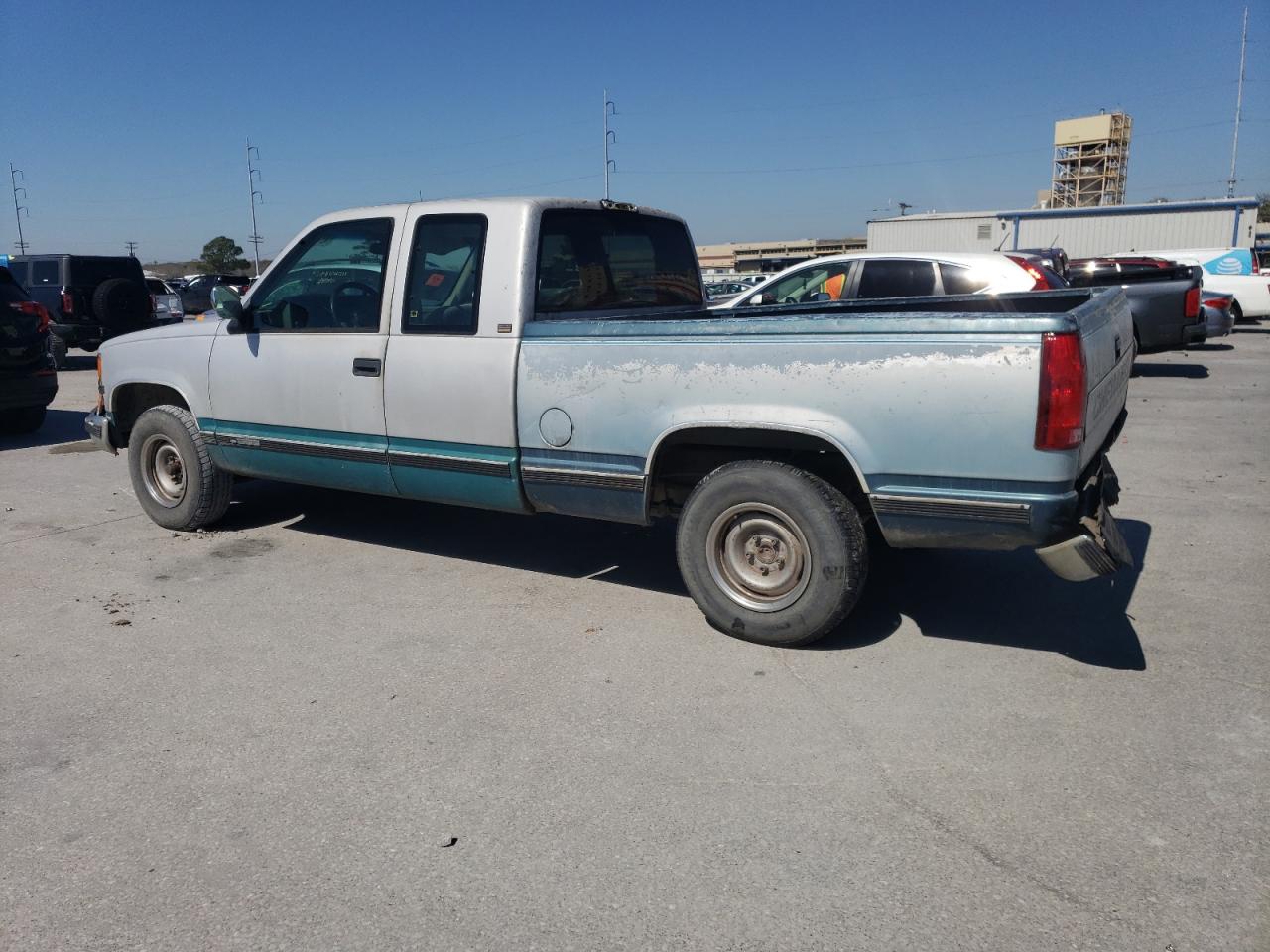 1994 Chevrolet GMT-400 - Image 2