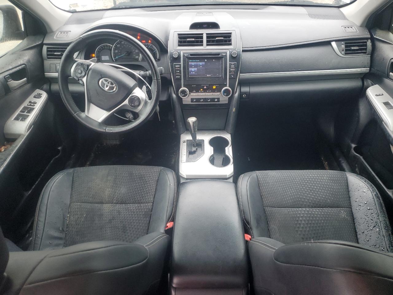 2014 Toyota Camry - Image 8