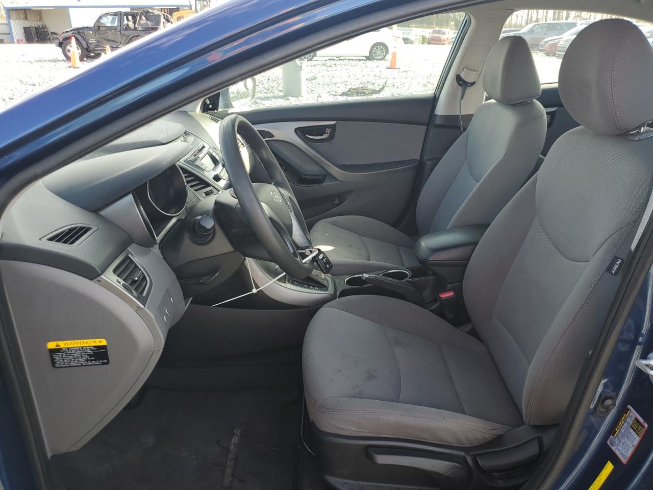 2016 Hyundai Elantra - Image 7