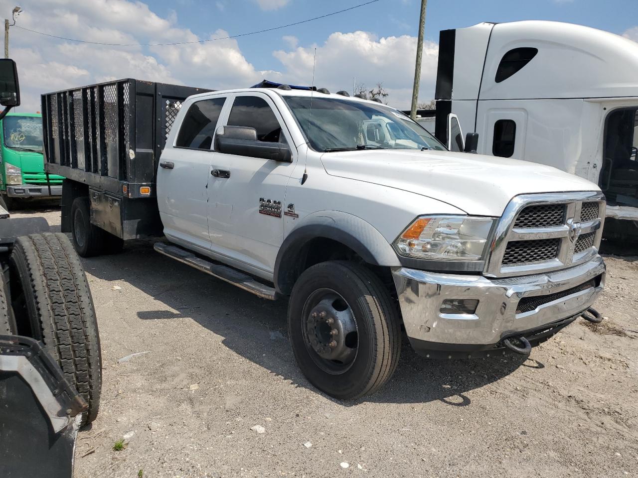 2017 RAM 4500 - Image 4