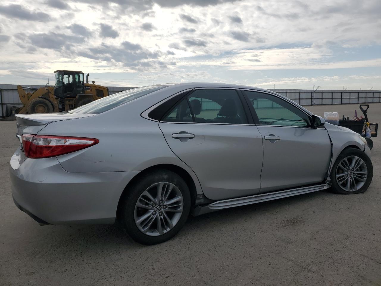 2015 Toyota Camry - Image 3