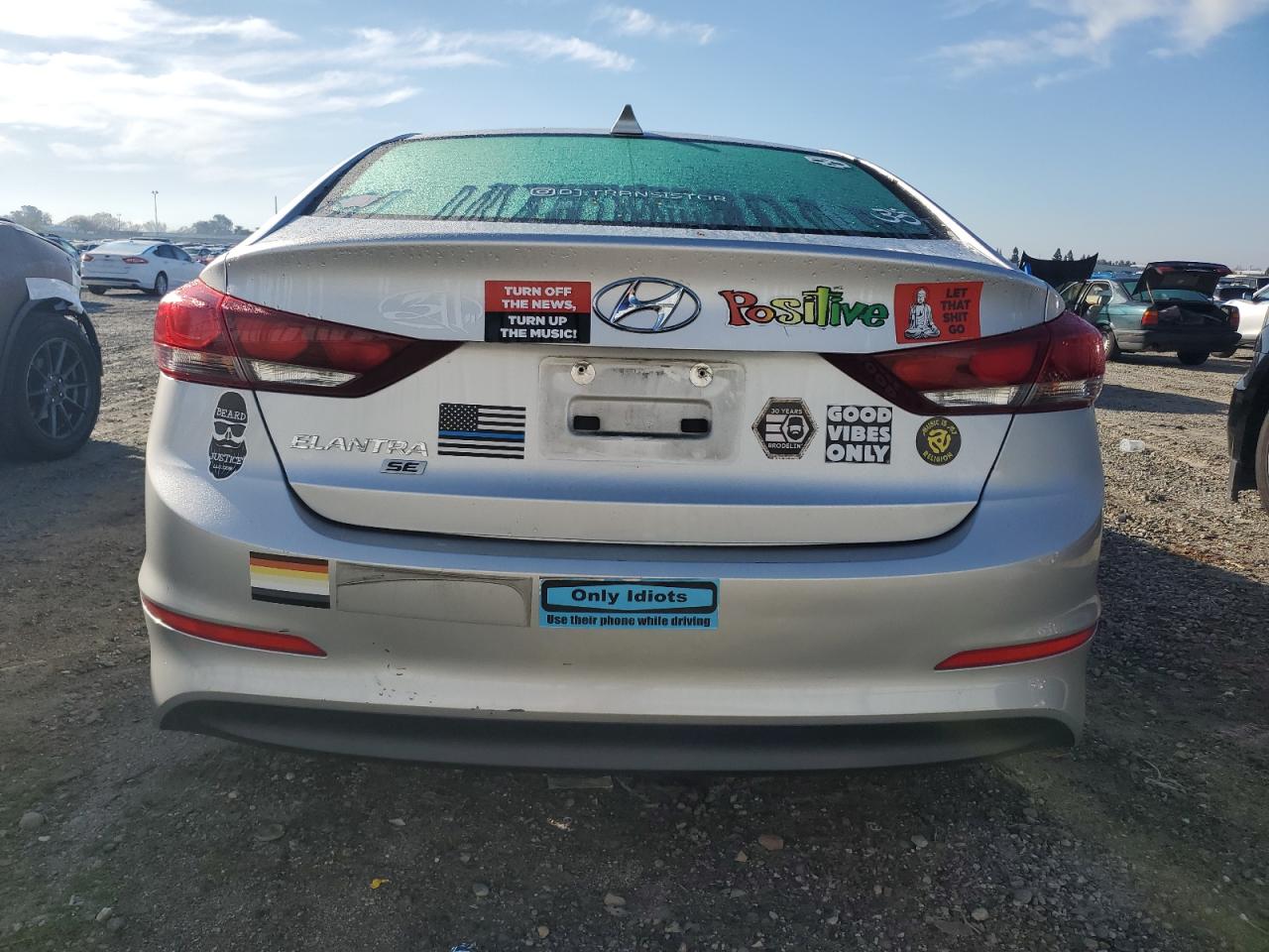 2017 Hyundai Elantra - Image 6
