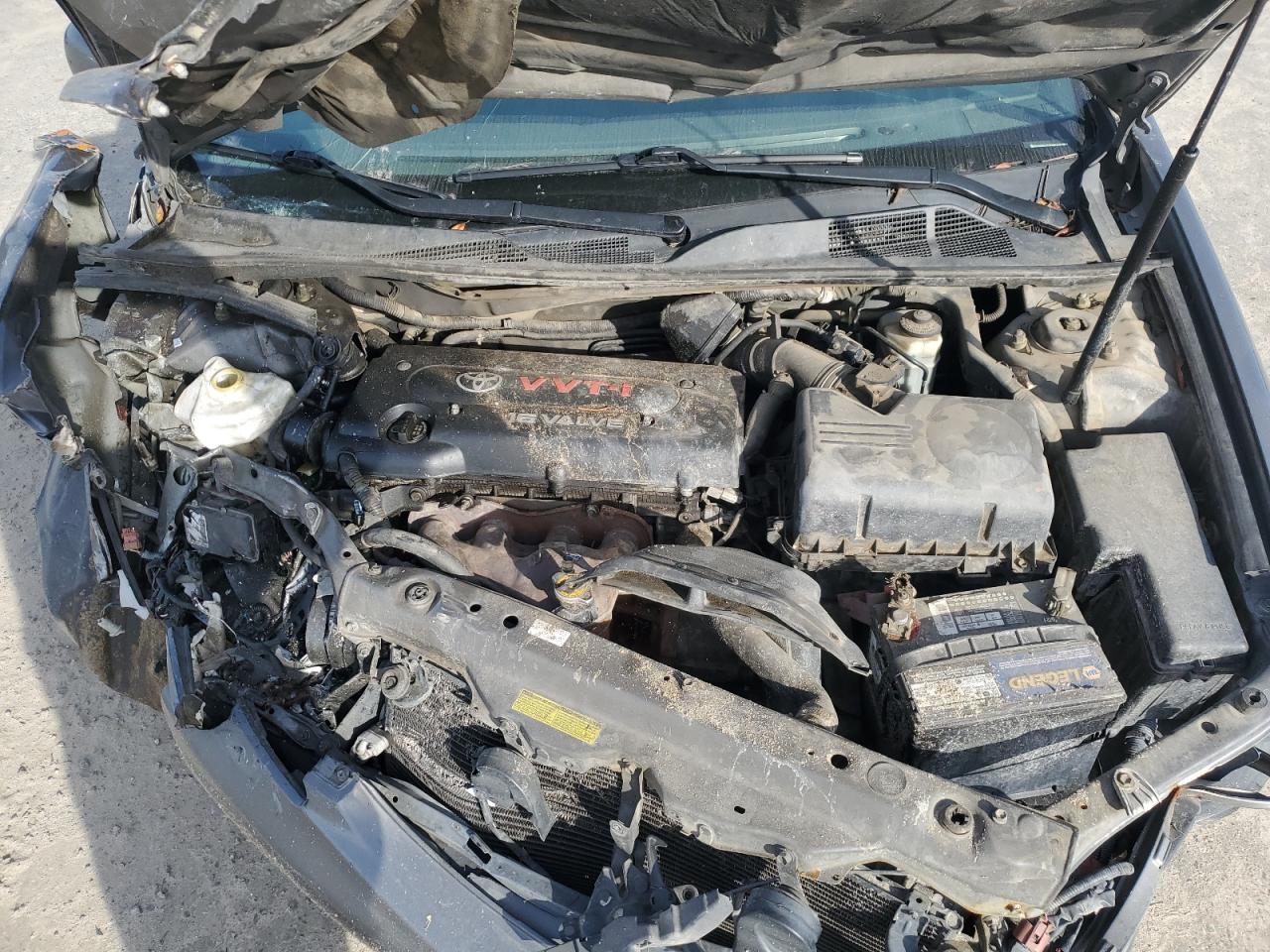 2005 Toyota Camry - Image 12