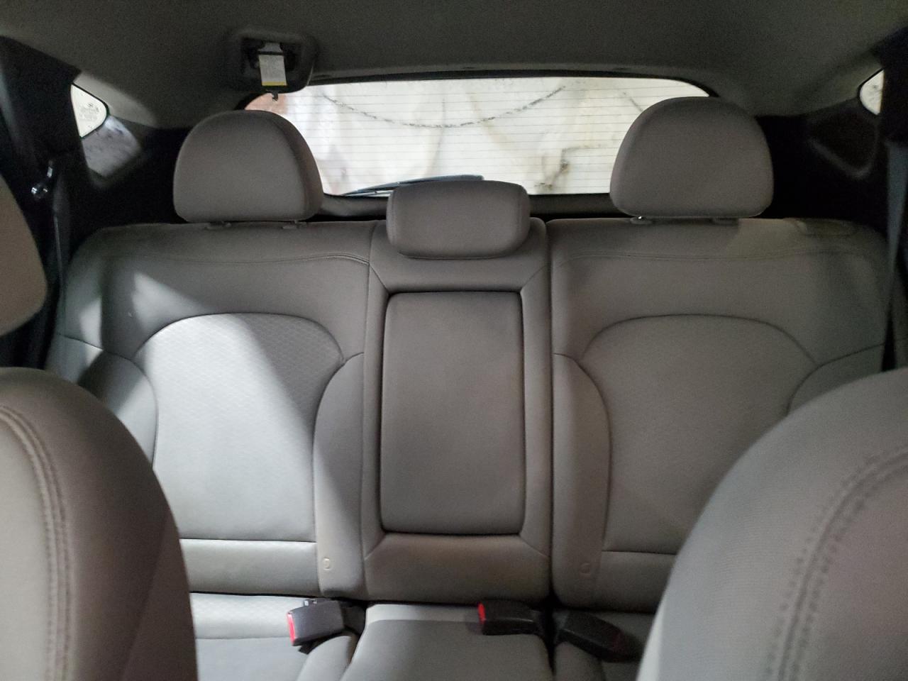 2012 Hyundai Tucson - Image 10