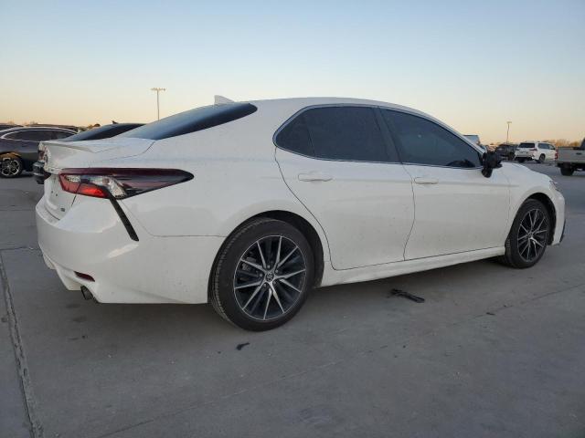  TOYOTA CAMRY 2021 Белы