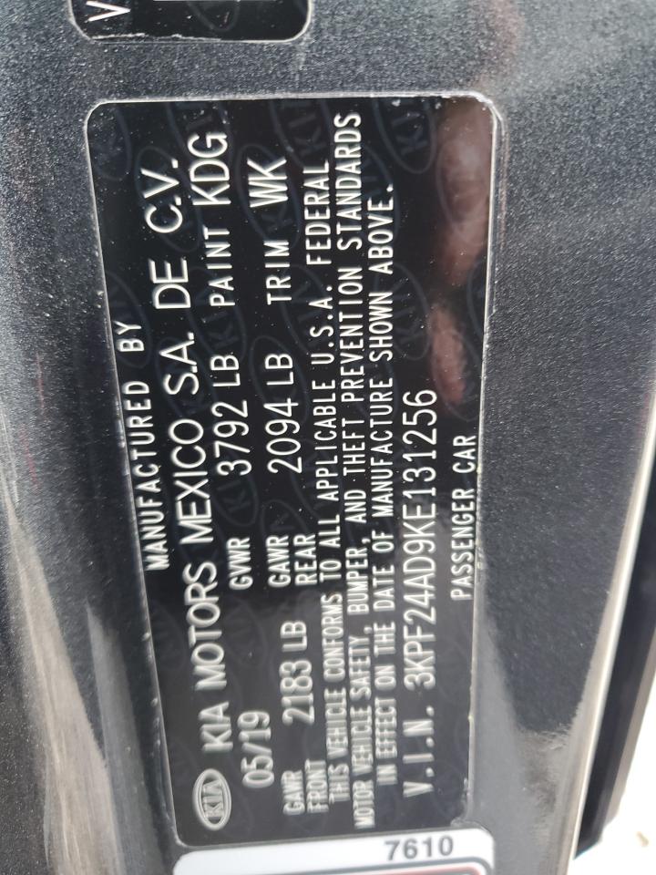 2019 Kia Forte - Image 12