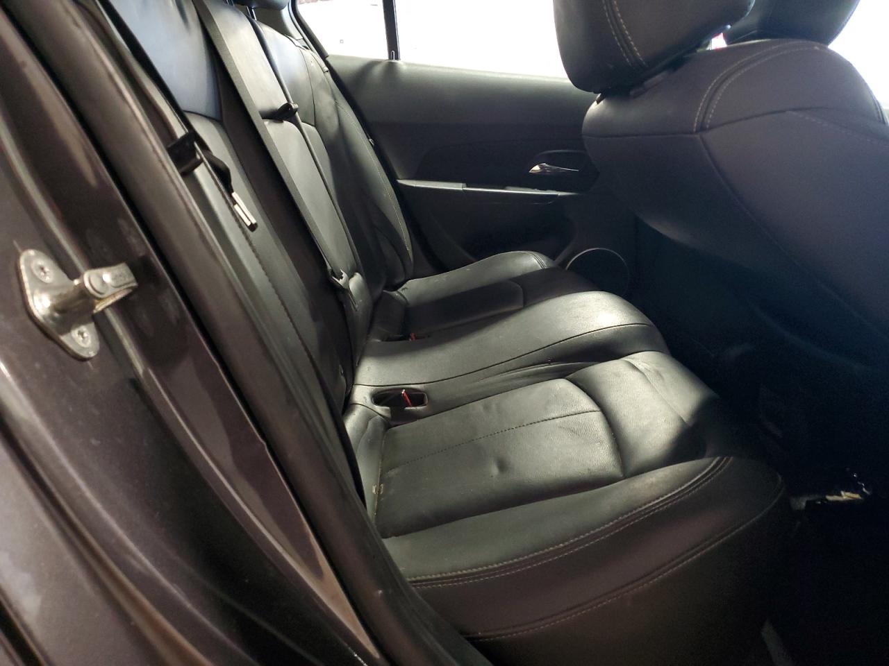 2011 Chevrolet Cruze - Image 10